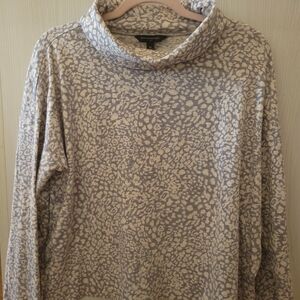 Banana Republic Gray and Cream Cowl Neck Sweater
